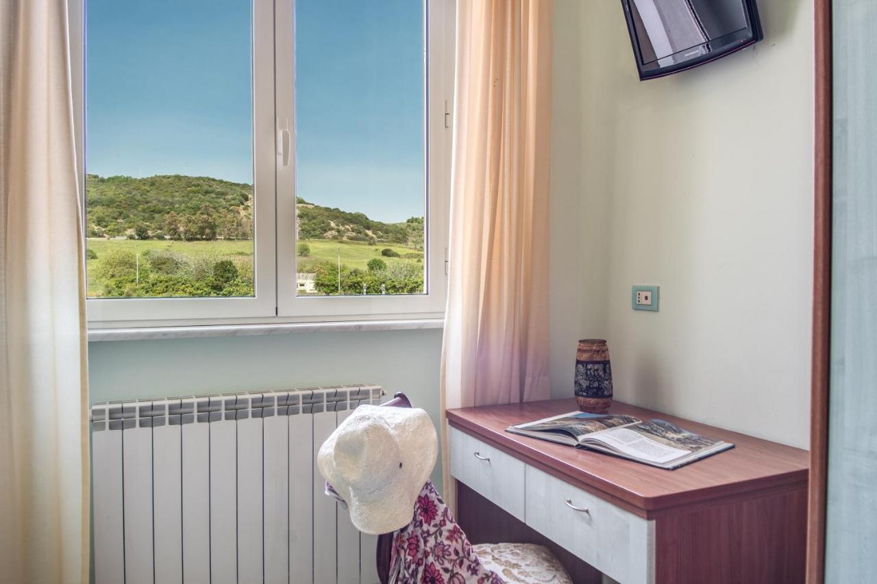 Villa Mg Hotel Santa Marinella Eksteriør bilde