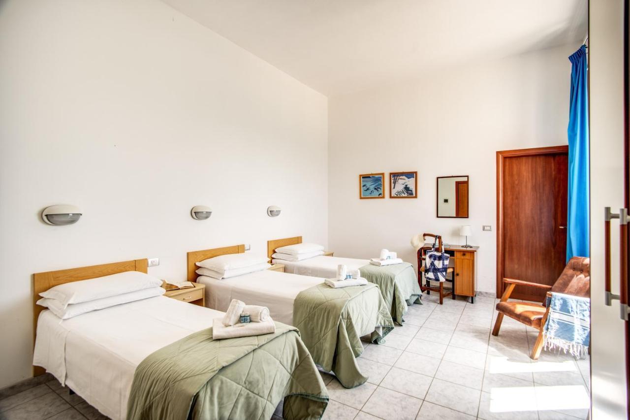 Villa Mg Hotel Santa Marinella Eksteriør bilde