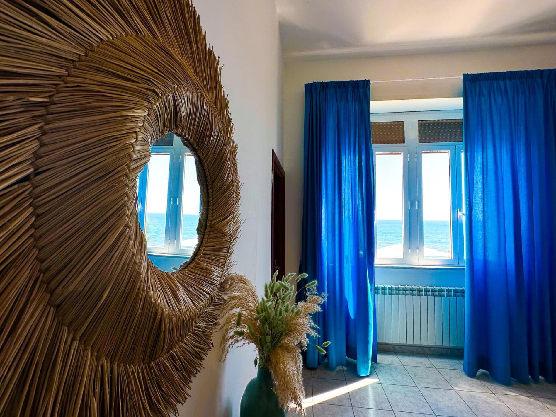 Villa Mg Hotel Santa Marinella Eksteriør bilde