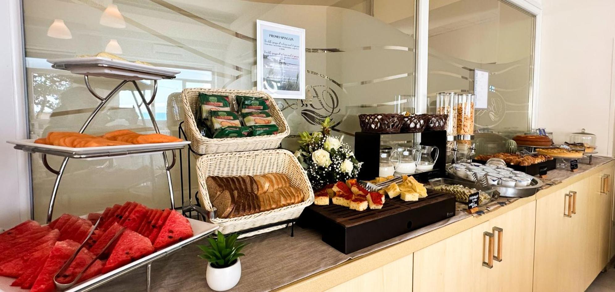 Villa Mg Hotel Santa Marinella Eksteriør bilde