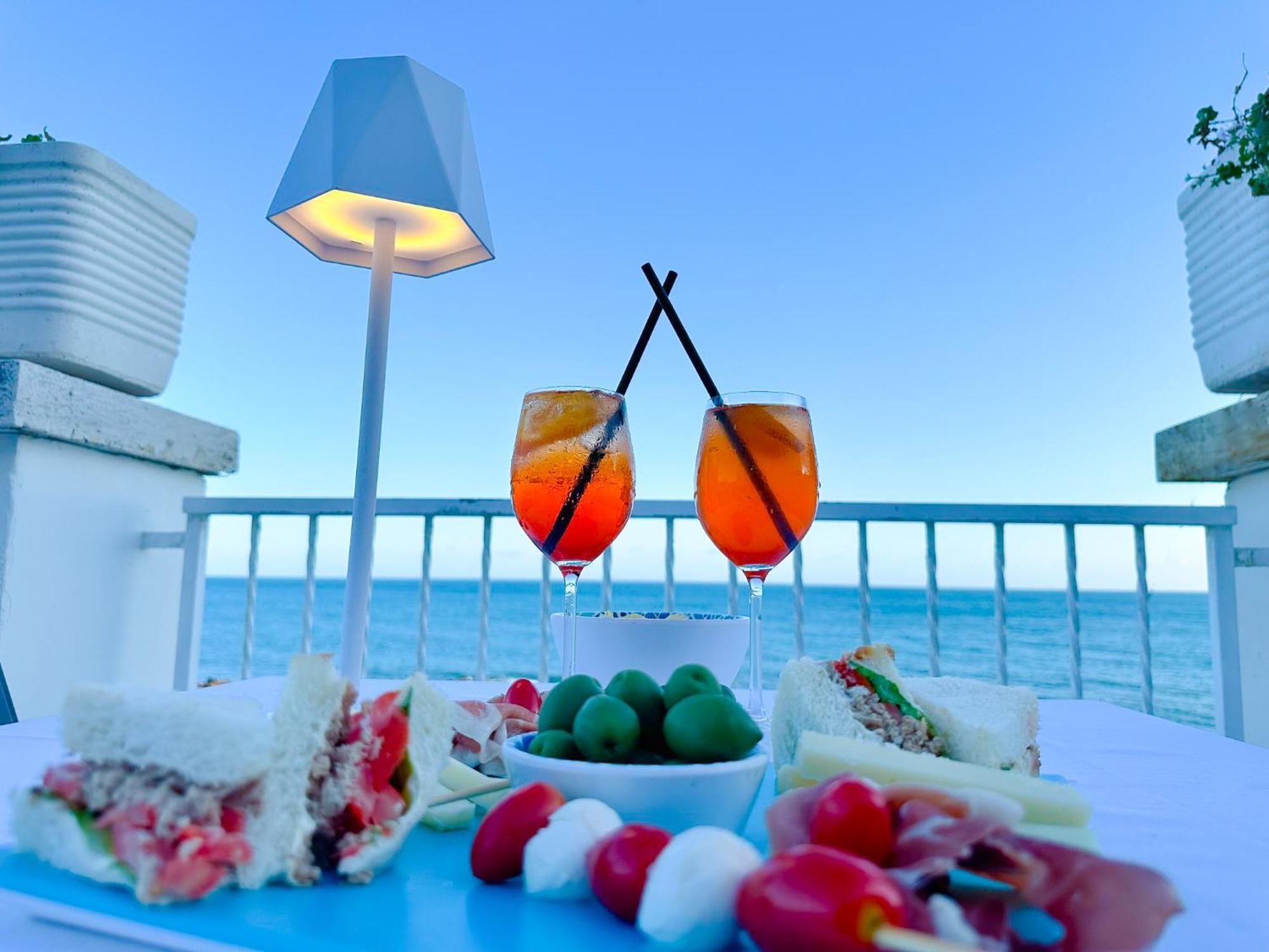 Villa Mg Hotel Santa Marinella Eksteriør bilde