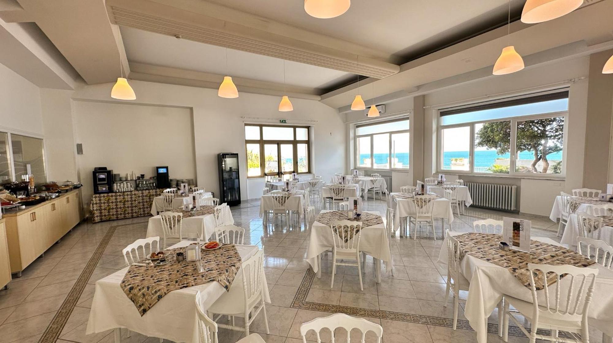 Villa Mg Hotel Santa Marinella Eksteriør bilde