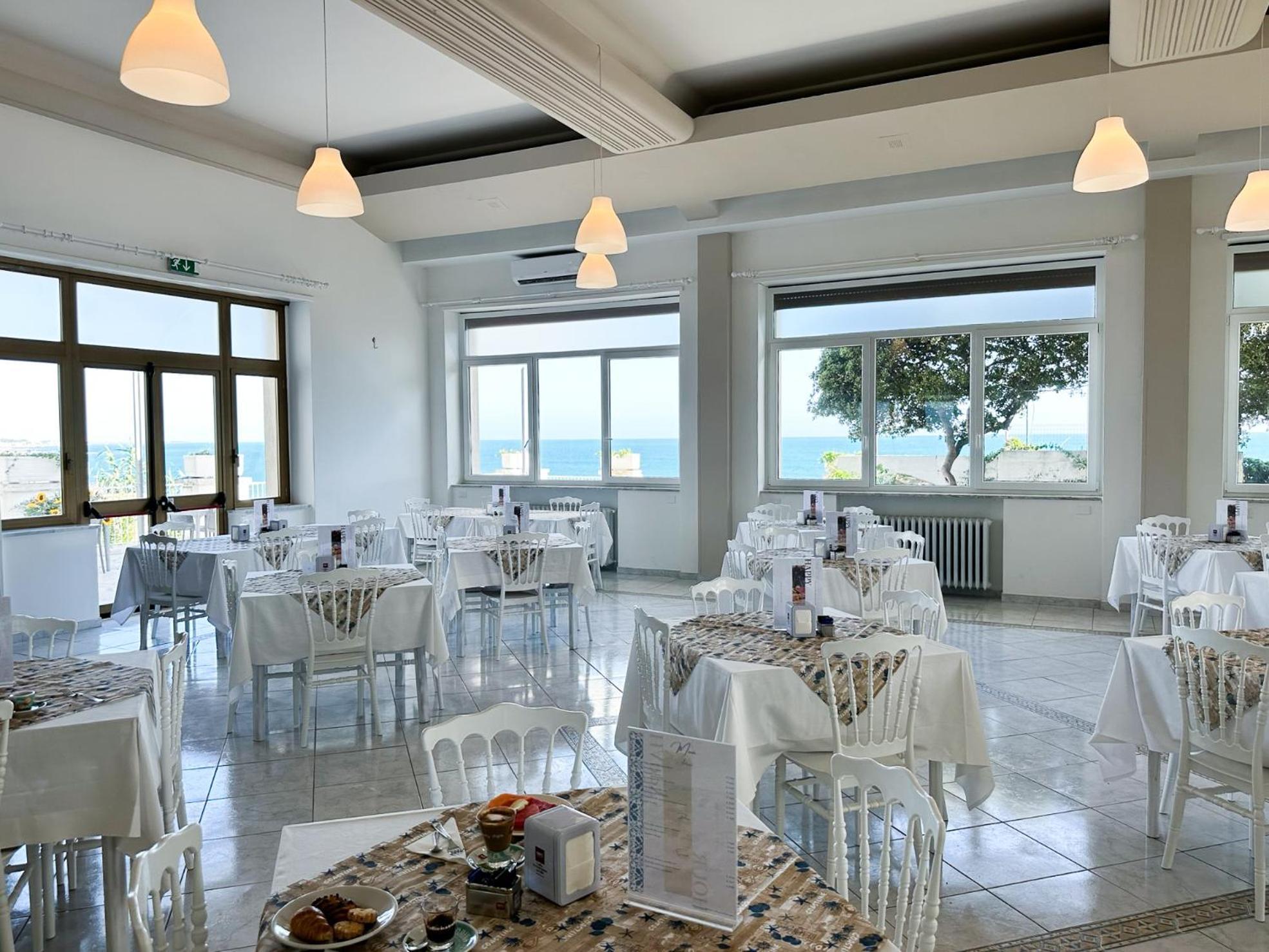 Villa Mg Hotel Santa Marinella Eksteriør bilde